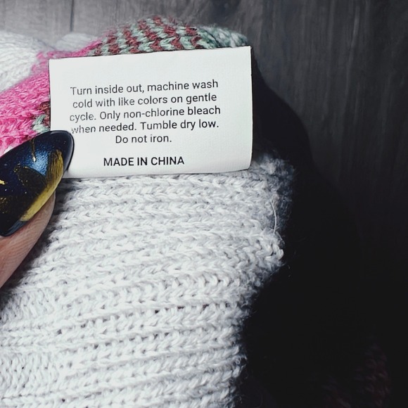 Chewy Minnie Mouse Confetti Sweater Dress Dog Cat Pet Apparel Medium - Picture 6 of 8